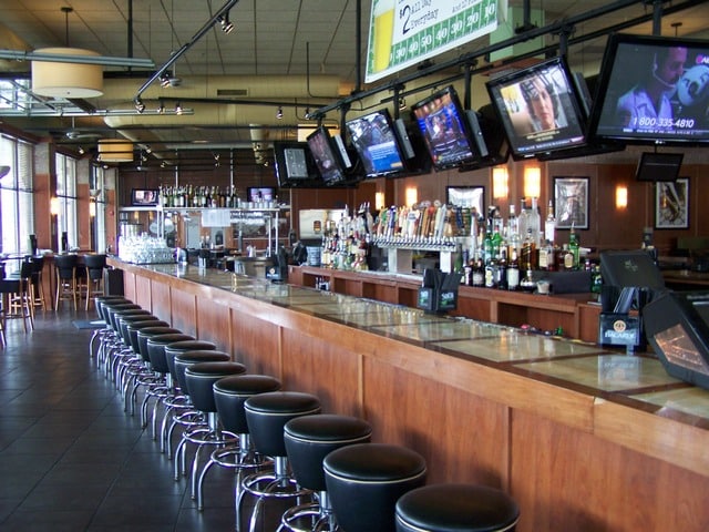 Bar Louie restaurant bar area