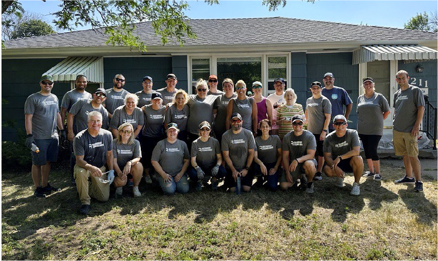 Hearts & Hammers service day with Restaurant Technologies employees